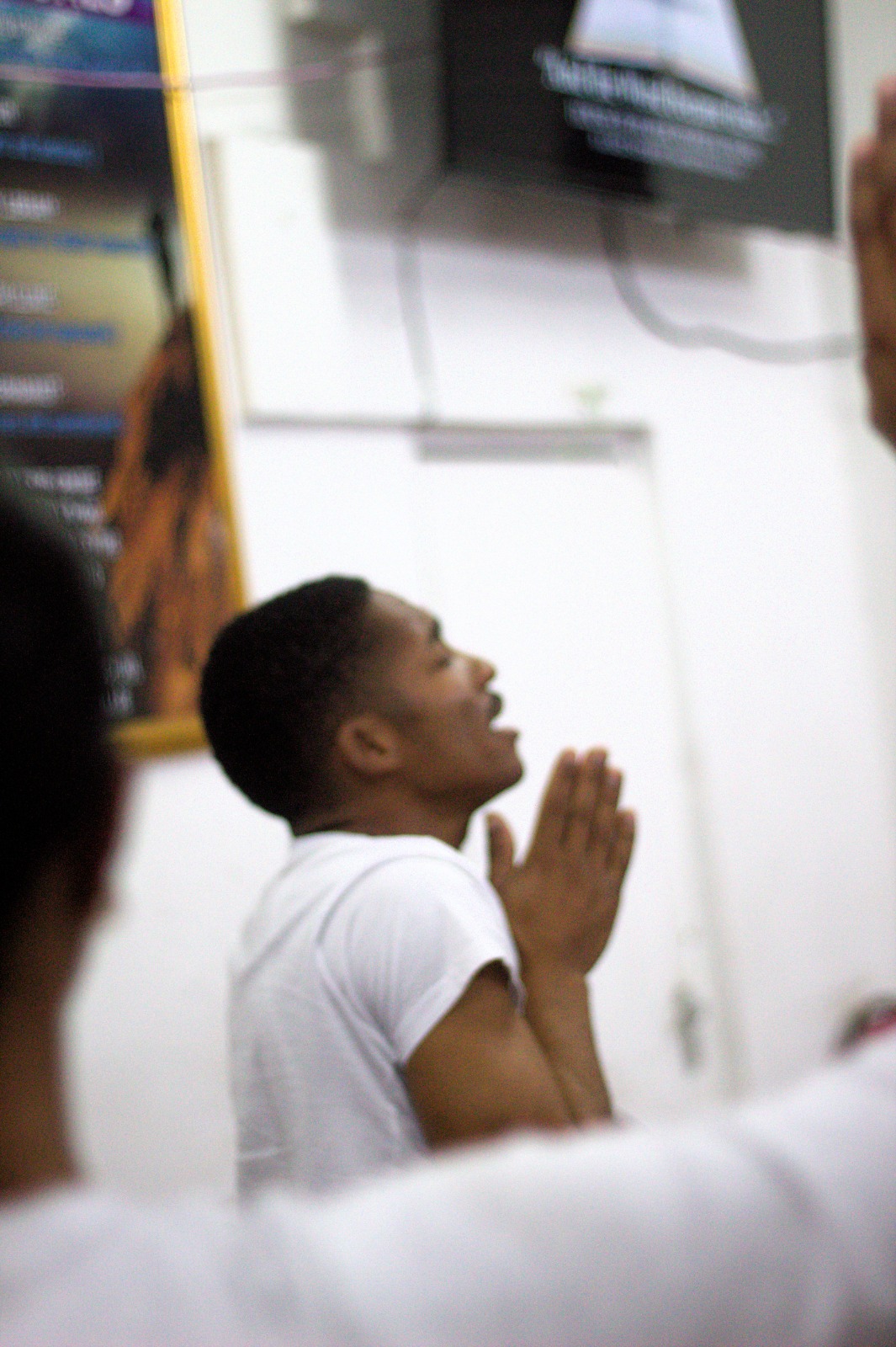 Worship - Youth in Prayer